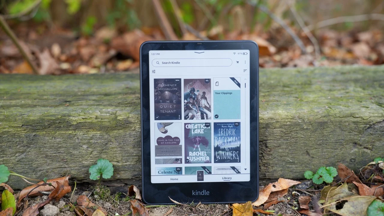 Kindle Coloursoft Review: Amazon Finally Levels up to Competition